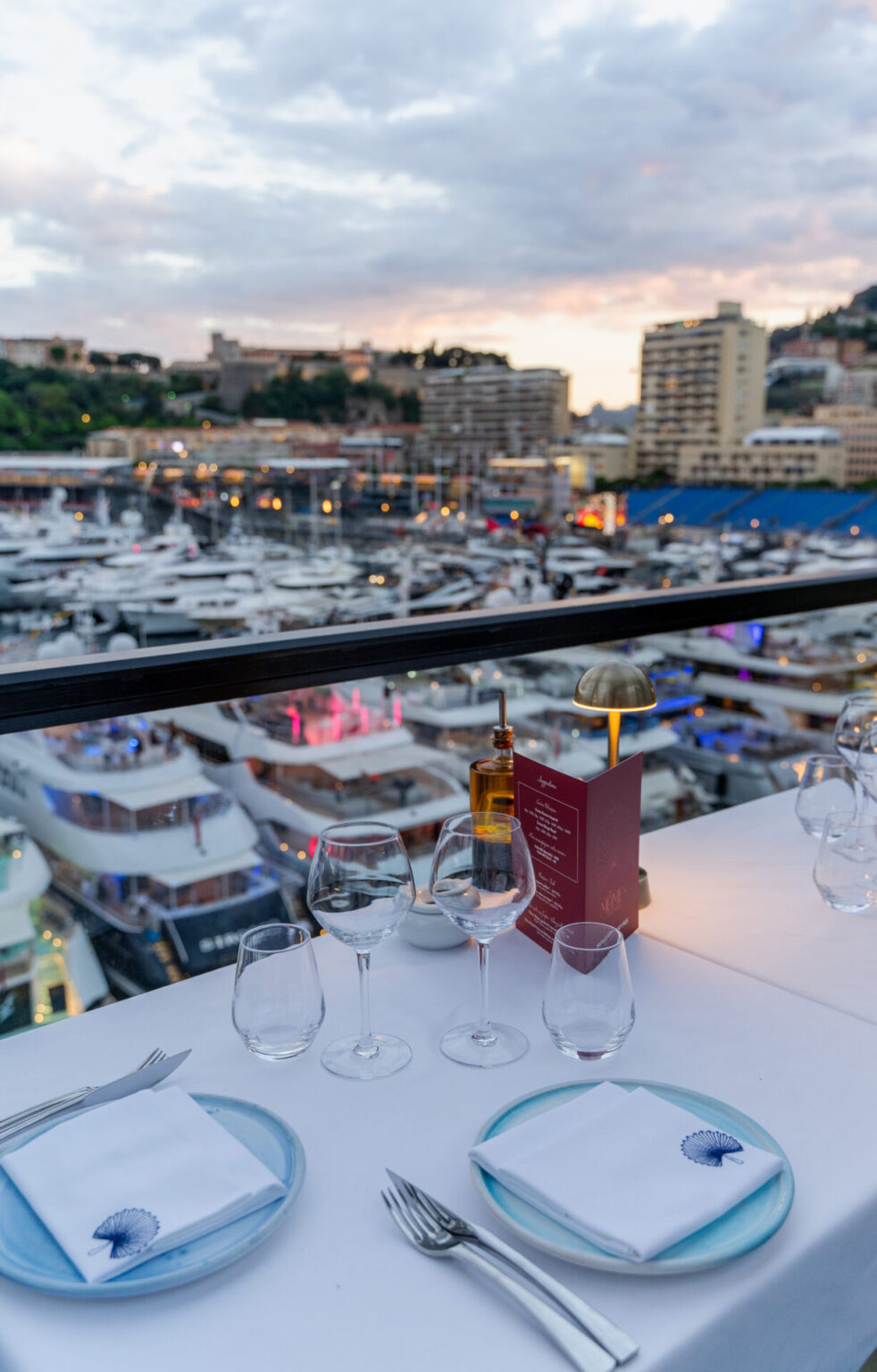 la mome monaco vue port